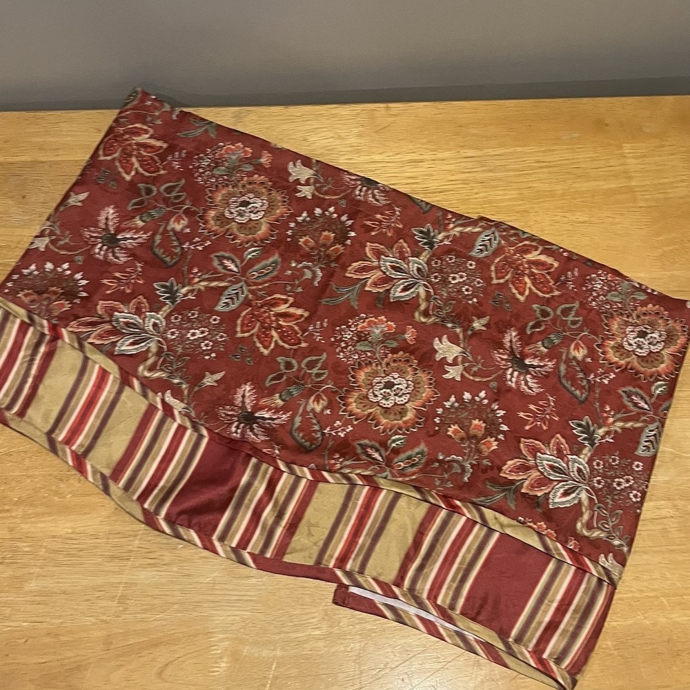 Waverly Navarra Farmhouse Scalloped Valance Rod Pocket Window‎ Curtain 52x19"